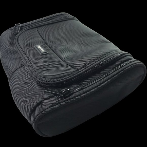 New Amazon Basics Dopp Kit Bag Zip Zippered Travel Pouch Bag Black Pockets - Picture 5 of 12